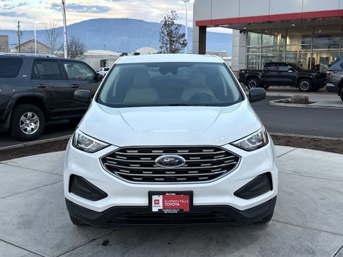 Used 2022 Ford Edge SE w/ Cargo Accessory Package image 3