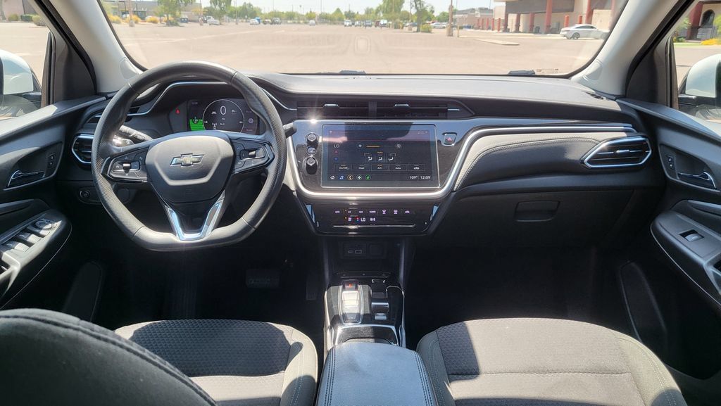 Used 2023 Chevrolet Bolt EUV LT FWD image 29