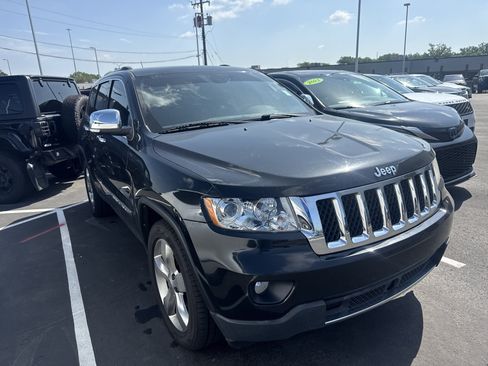 Used 2012 Jeep Grand Cherokee Overland AWD/4WD image 5