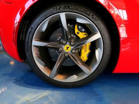 Used 2022 Ferrari SF90 Stradale image 45