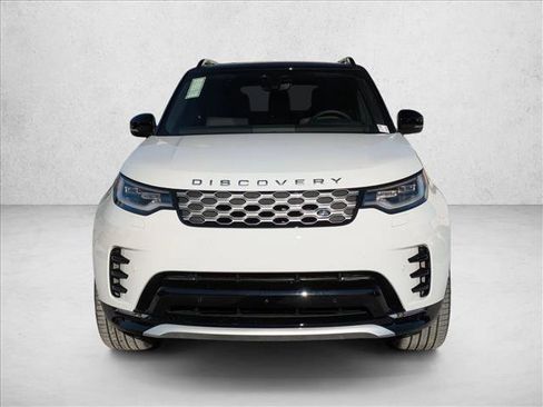 New 2026 Land Rover Discovery Limited Edition image 6