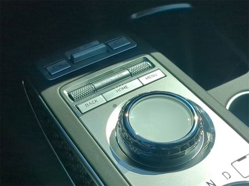 Used 2025 Genesis GV70 3.5T Sport w/ Sport Prestige Package image 27