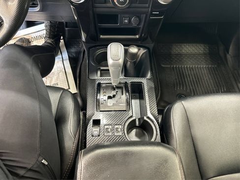 Used 2023 Toyota 4Runner TRD Off-Road Premium w/ Moonroof Package AWD/4WD image 15