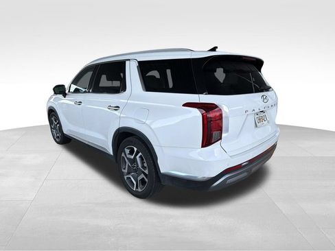 Used 2024 Hyundai Palisade Limited FWD image 6