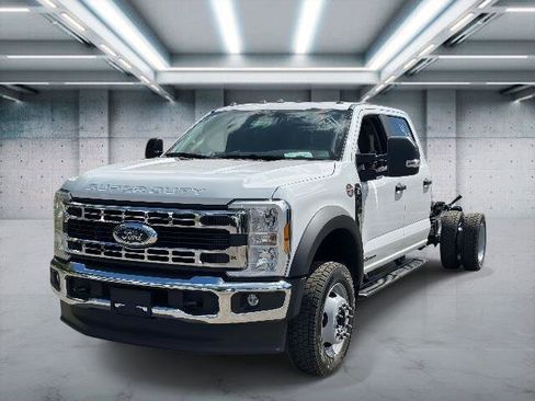 New 2026 Ford F550 4x4 Crew Cab image 1