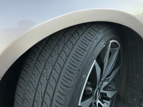 Used 2018 Chevrolet Malibu LT image 11