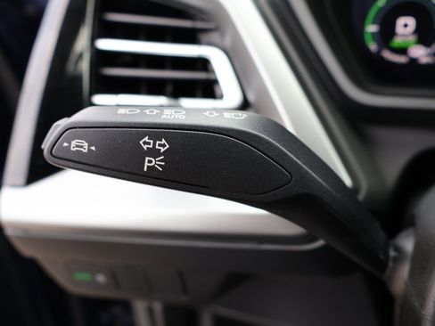 Used 2023 Audi Q4 e-tron Premium Plus w/ Premium Plus image 49