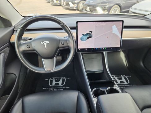 Used 2018 Tesla Model 3 Long Range image 9