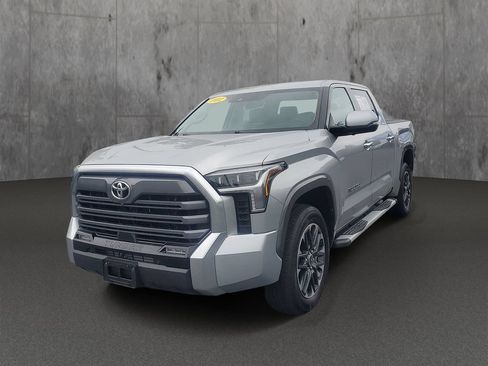 Used 2022 Toyota Tundra Limited AWD/4WD image 3