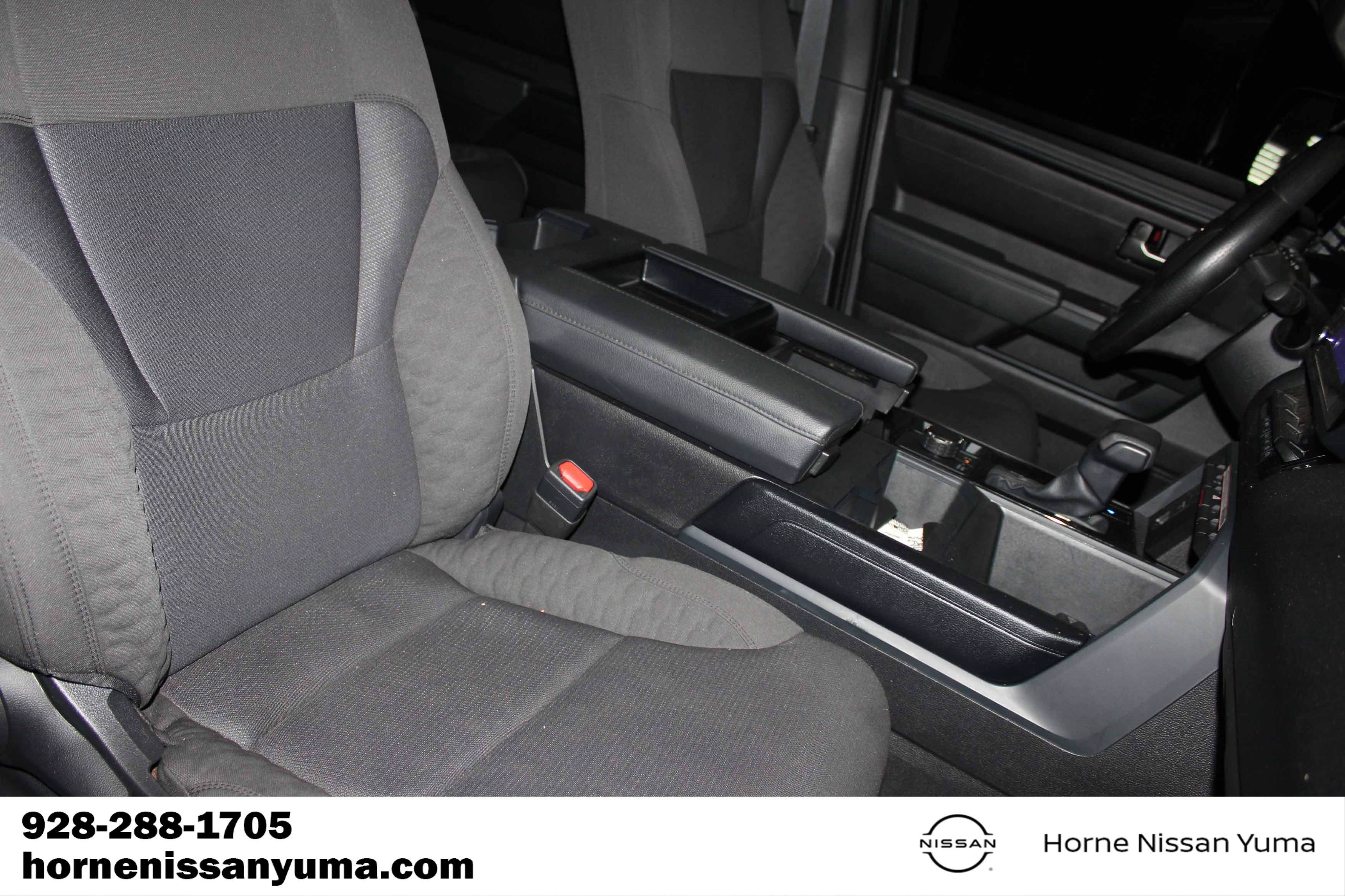 Used 2025 Toyota Tundra SR5 w/ SR5 Convenience Package AWD/4WD image 6