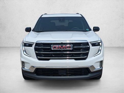 Used 2024 GMC Acadia Elevation w/ Luxury Package FWD image 2