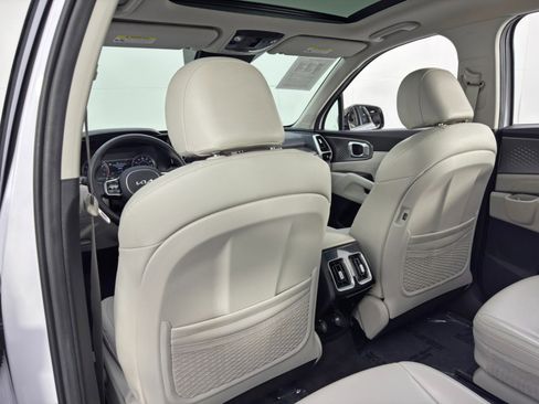 Used 2022 Kia Sorento SX image 34