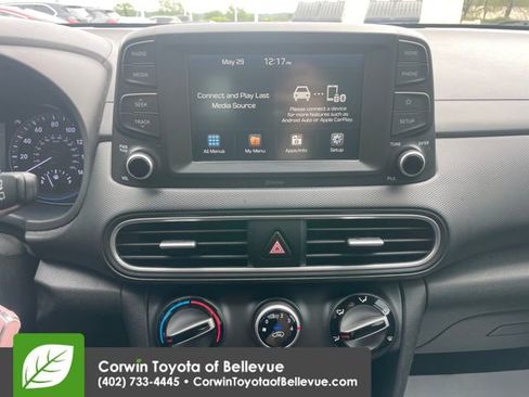 Used 2020 Hyundai Kona SE FWD image 12