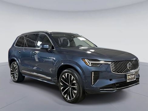 Used 2026 Volvo XC90 B5 Plus AWD/4WD image 9