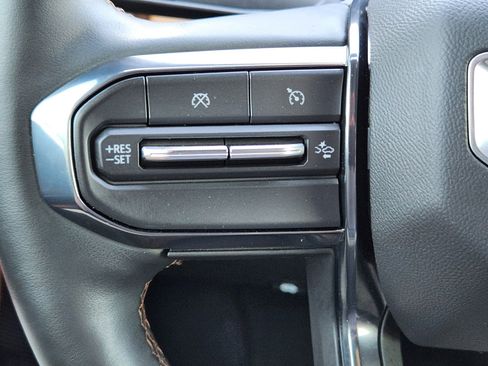 Certified 2024 GMC Canyon AT4 w/ AT4 Premium Package image 22