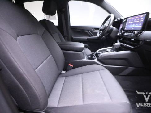 Used 2023 Chevrolet Colorado Trail Boss w/ Technology Package image 11