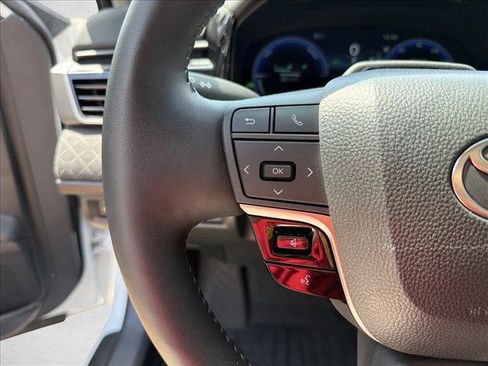 Used 2026 Toyota Camry XLE w/ Premium Plus Package FWD image 15