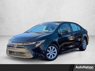 Used 2025 Toyota Corolla LE video 1
