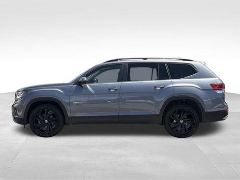Used 2023 Volkswagen Atlas SE w/ Panoramic Sunroof Package FWD image 8