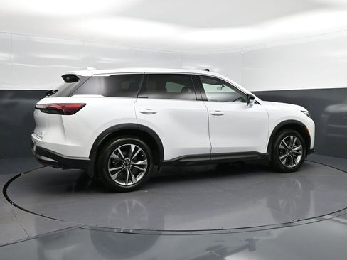 Used 2026 INFINITI QX60 Pure w/ Cargo Package image 8