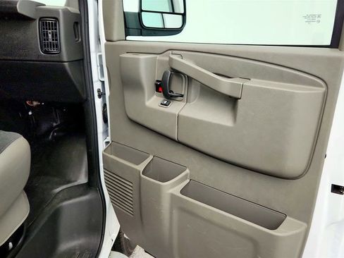 Used 2025 Chevrolet Express 2500 w/ Driver Convenience Package RWD image 26