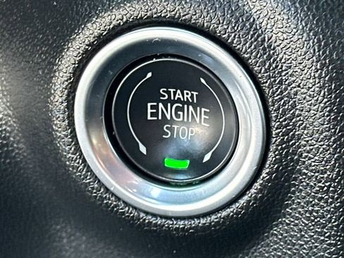 Used 2025 Chevrolet Silverado 1500 Custom image 33