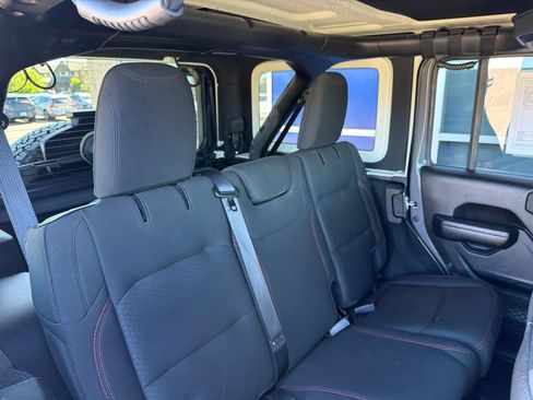 Used 2020 Jeep Wrangler Unlimited Rubicon AWD/4WD image 24