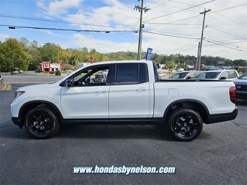 New 2026 Honda Ridgeline Black Edition image 4