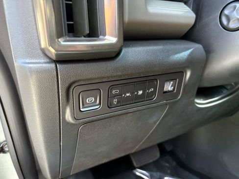 Used 2024 GMC Hummer EV 3X AWD/4WD image 22
