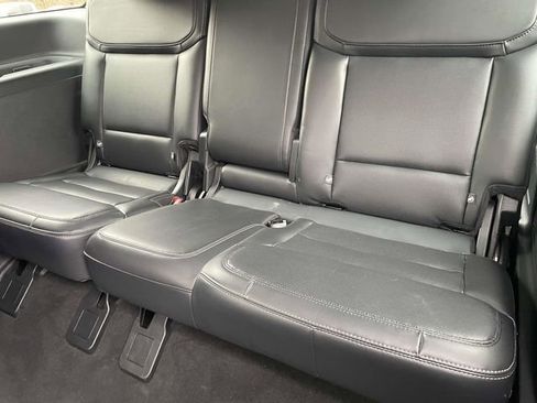 Used 2025 Ford Expedition Platinum AWD/4WD image 18
