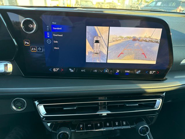 Certified 2026 Chevrolet Traverse LT w/ Driver Confidence Package FWD image 19