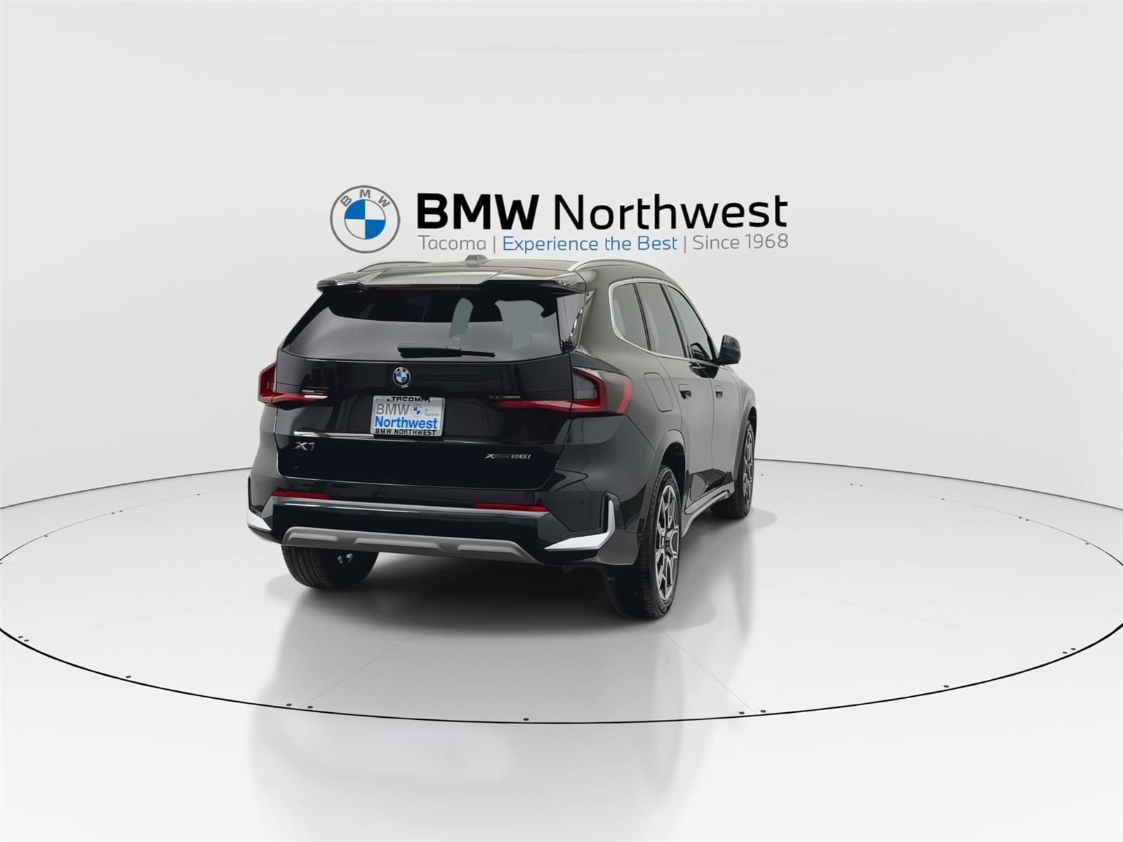 Used 2026 BMW X1 xDrive28i w/ Technology Package AWD/4WD image 2