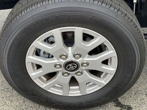 Used 2024 Toyota Tacoma SR5 image 34