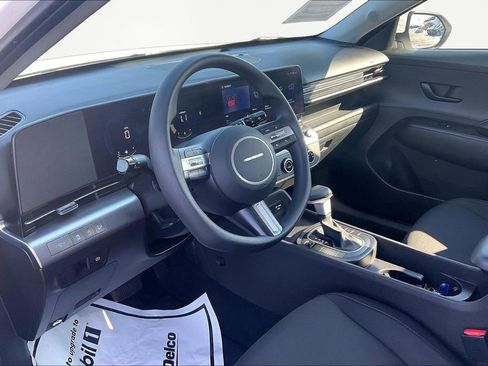 Used 2024 Hyundai Kona SE FWD image 19