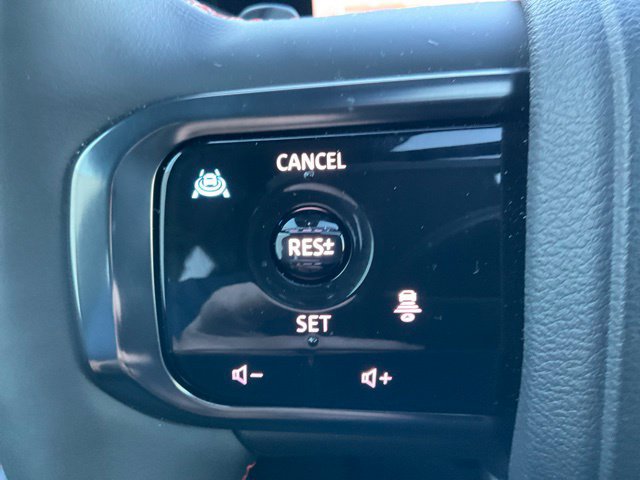 Used 2026 Nissan Armada PRO-4X AWD/4WD image 7
