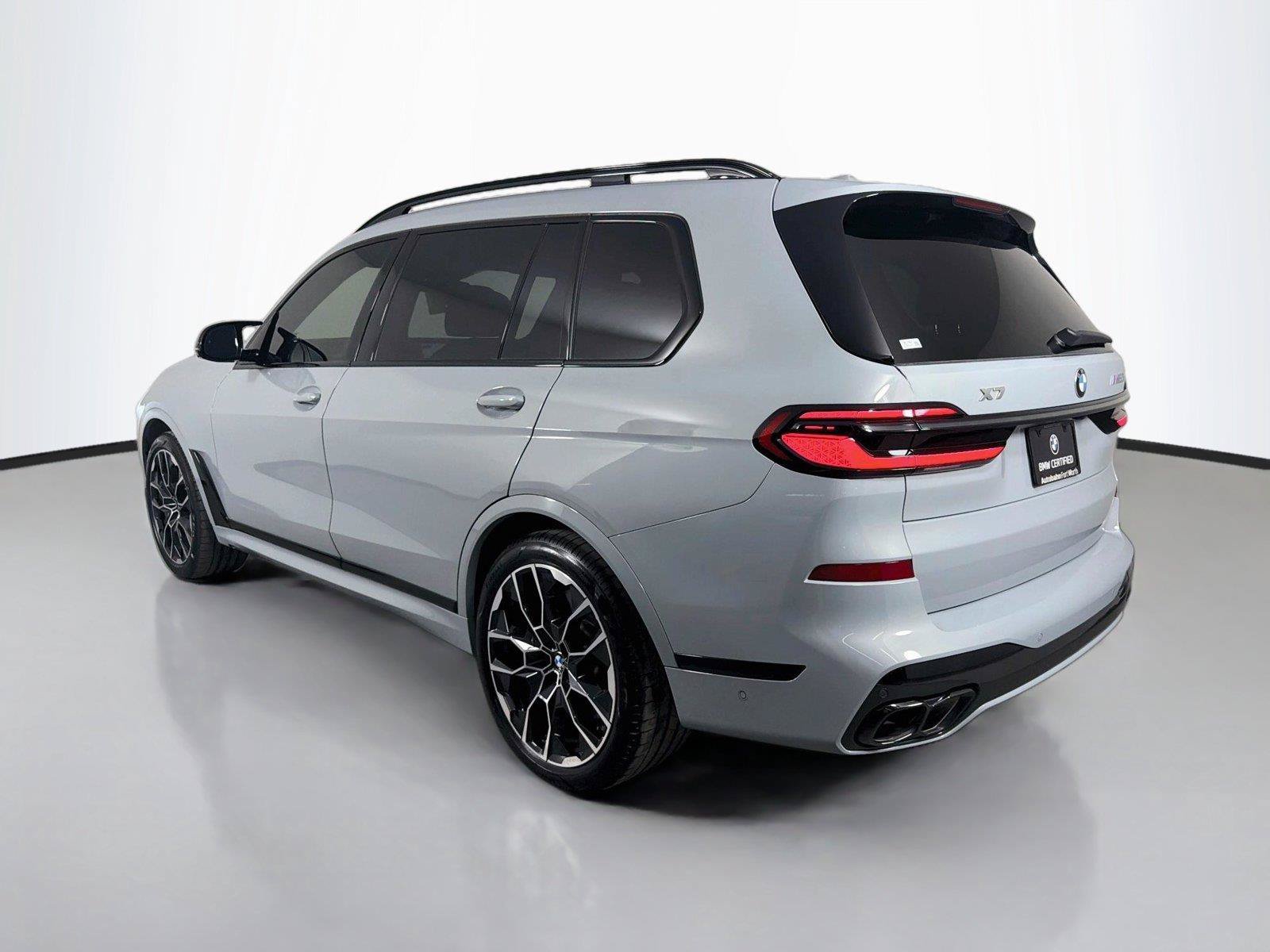 Used 2026 BMW X7 M60i AWD/4WD image 7