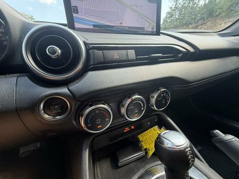 Used 2024 MAZDA MX-5 Miata Grand Touring RWD image 32