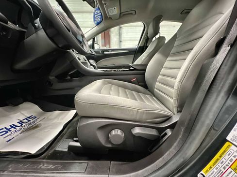 Used 2015 Ford Fusion S image 14