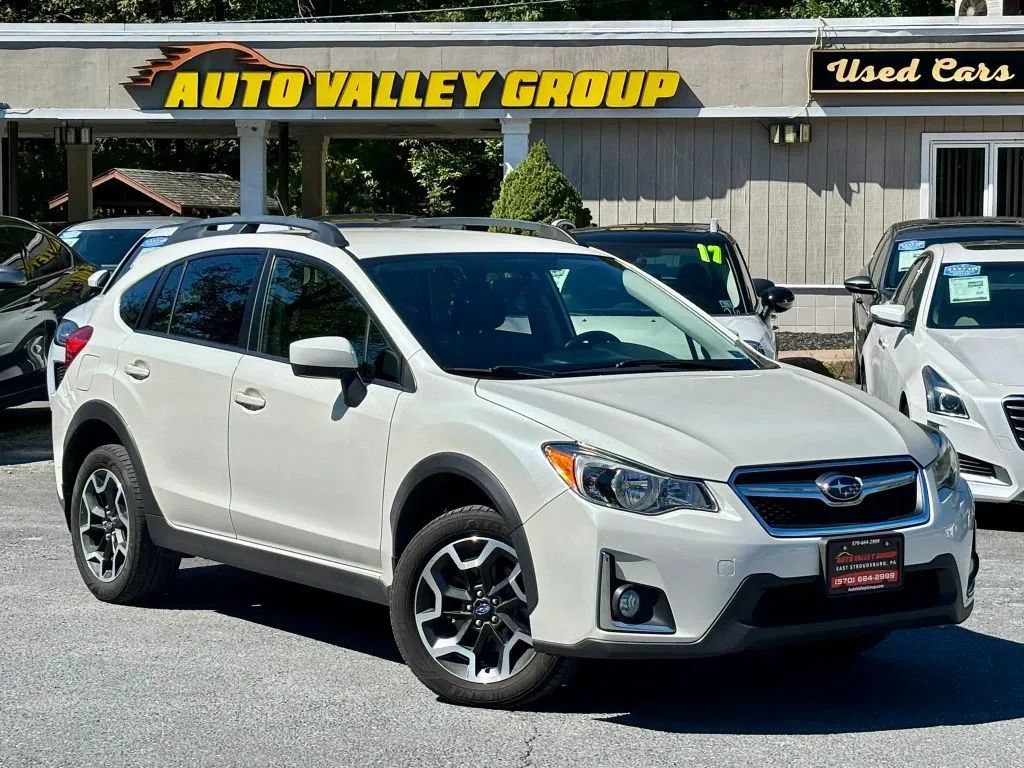 Used 2017 Subaru Crosstrek 2.0i Premium AWD/4WD image 1