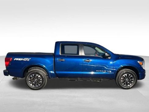 Used 2019 Nissan Titan PRO-4X AWD/4WD image 2