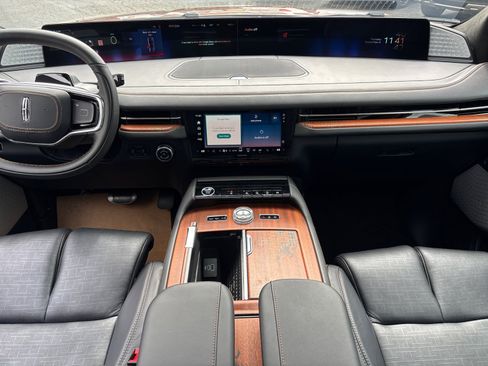 New 2025 Lincoln Navigator L Black Label image 29