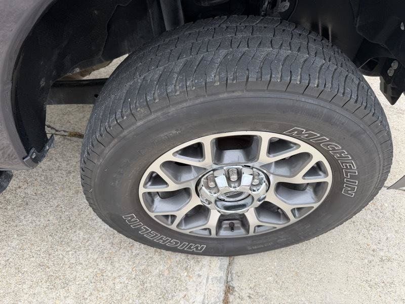 Used 2022 Ford F250 Lariat AWD/4WD image 10