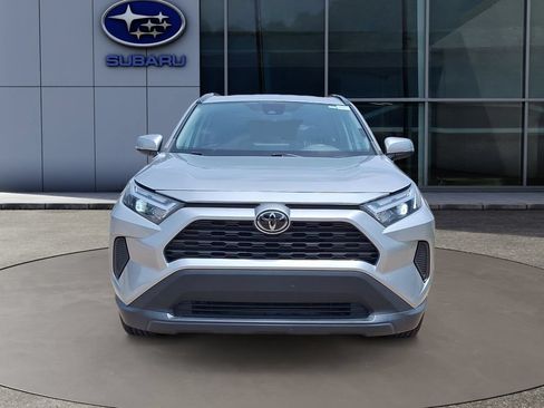 Used 2022 Toyota RAV4 XLE FWD image 2