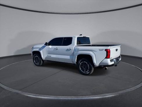 Certified 2024 Toyota Tacoma TRD Sport w/ TRD Sport Premium Package AWD/4WD image 6