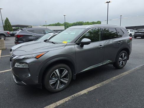 Used 2023 Nissan Rogue SL w/ SL Premium Package AWD/4WD image 4