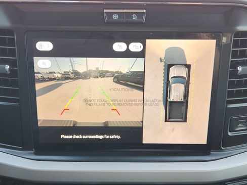 New 2026 Ford F250 XLT w/ XLT Premium Package image 19