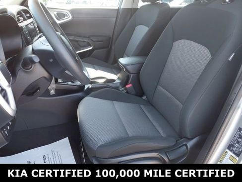 Certified 2025 Kia Soul LX FWD image 20