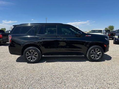 Used 2021 Chevrolet Tahoe Z71 w/ Z71 Signature Package AWD/4WD image 12