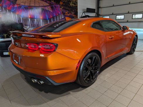 Used 2023 Chevrolet Camaro SS RWD image 7