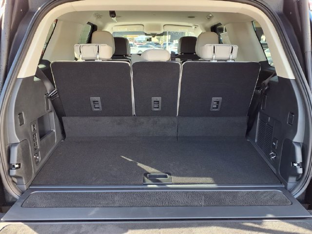 New 2026 Lincoln Navigator Premiere AWD/4WD image 10